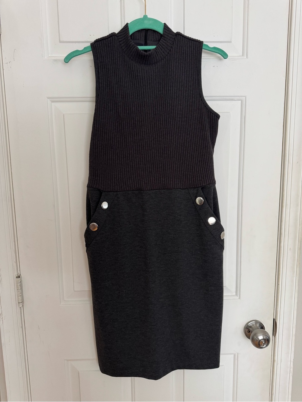 Spense Sleeveless Black Ribbed-Paneled Midi Dress with Silver Buttons